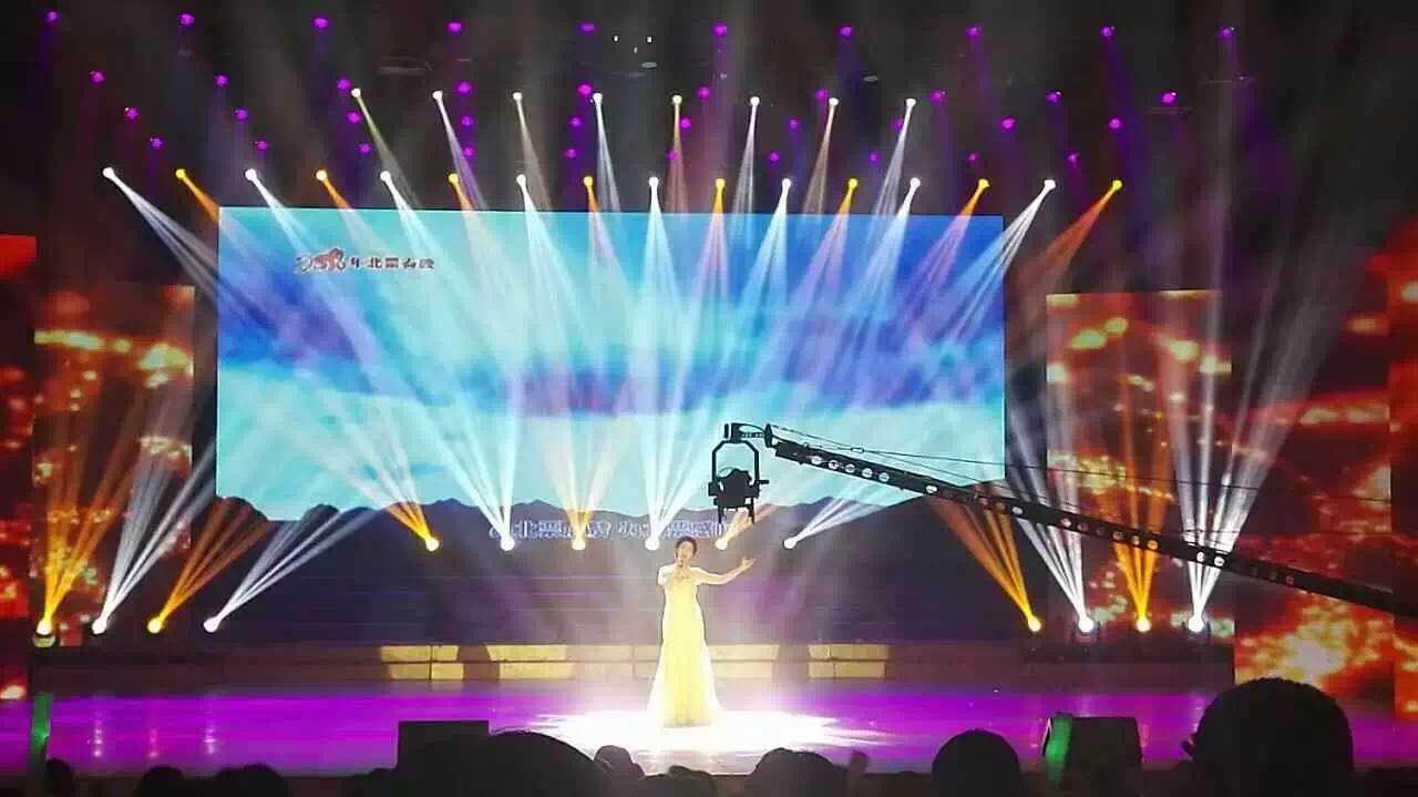 安达市 聚友大酒店一楼阳光厅灯光秀