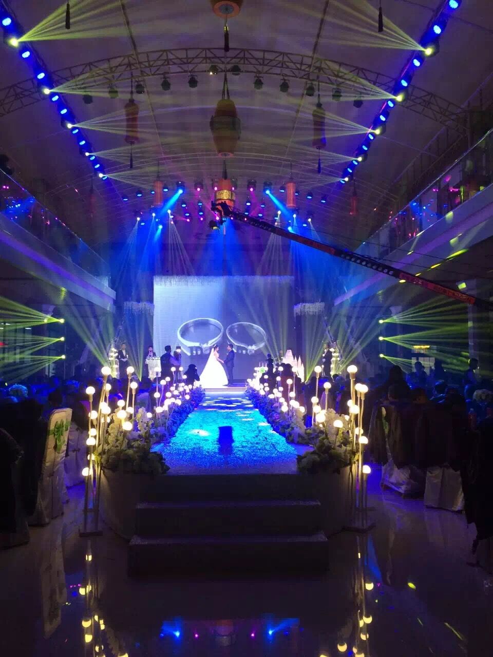 350W纯光束七彩光束摇头灯效果