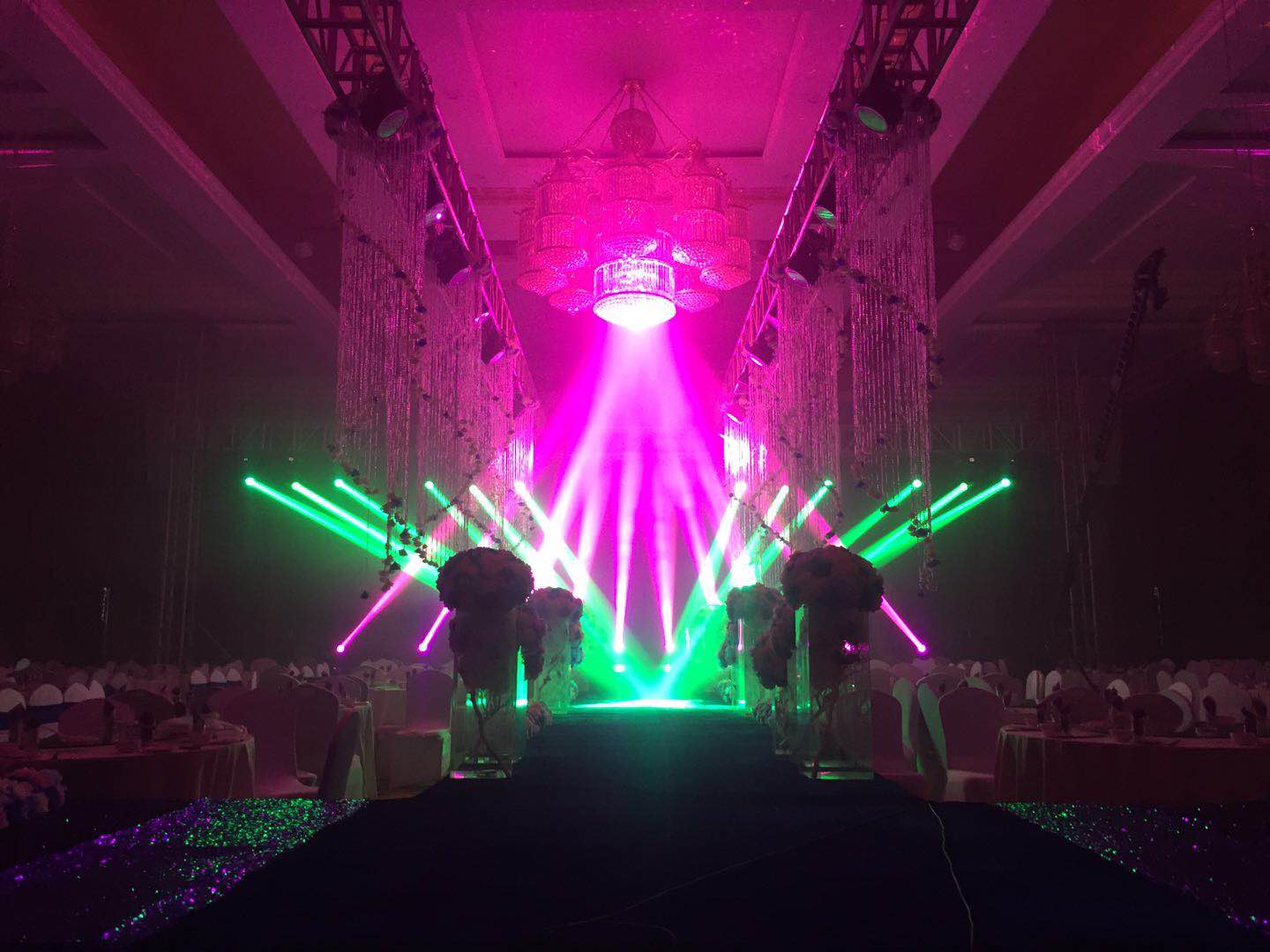 230W光束灯效果展示